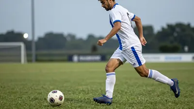 Lyngby Boldklub har forlænget aftalen med højrebacken Oskar Buur med et år, hvilket binder ham til klubben frem til 2028...